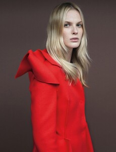 fashion_scans_remastered-anne_v-amica_italy-september_2013-scanned_by_vampirehorde-hq-14.thumb.jpg.8950c73cd18005fcc4205ca848dbf326.jpg