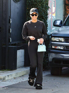 gettyimages-1245477109-612x612.jpg