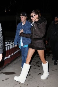 hailey-rhode-bieber-and-justin-bieber-night-out-in-aspen-12-29-2022-3.jpg