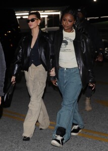 hailey-rhode-bieber-and-justine-skye-arrive-at-the-lakers-game-in-los-angeles-12-13-2022-0.jpg