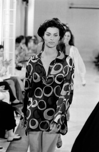 isaac-mizrahi-resort-94-13.thumb.jpg.4ce80ca72e75a65772b46cde66179107.jpg