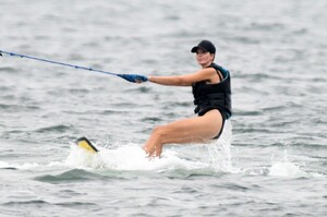 ivanka-trump-wakeboards-in-miami-11-17-2022-9.jpg