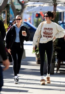 kendall-jenner-and-hailey-rhode-bieber-at-croft-alley-in-beverly-hills-12-13-2022-1.jpg