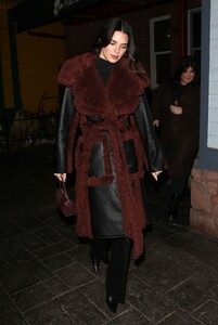 kendall-jenner-at-matsuhisa-in-aspen-12-12-2022-0.jpg