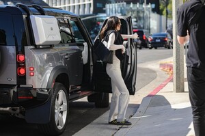 kendall-jenner-at-the-bird-streets-members-only-club-in-west-hollywood-11-14-2022-5.jpg