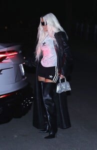 kim-kardashian-is-stylish-in-los-angeles-11-21-2022-0.jpg