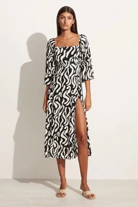 la-vita-midi-dress-la-cateau-print-black-midi-dress-mirage-apparel-37682461212856_1800x.webp