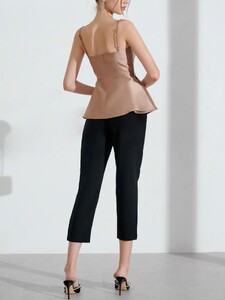 milana_top_-_lelys_pant3_47c9082f694a45c1a864d076aaa7ca1a_master.jpg