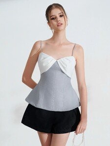 nicola_top_-hypatia_pant2_0d442bda96fb476089b3064824ecd0f5_master.jpg