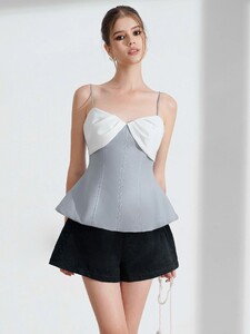 nicola_top_-hypatia_pant_1cafc6876bde4083b3fa439f402724f9_master.jpg