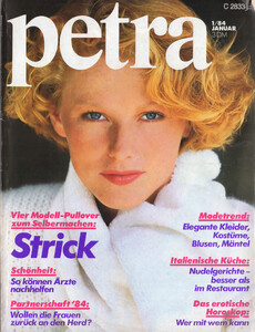 petraDe0184cover.thumb.jpg.fd3d514ffb13427fdc813cbeb20cb3fe.jpg