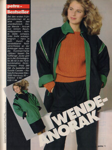 petraDe0283Wende.thumb.jpg.5edb6997ba0bc3144ecdd595c1b54dc0.jpg