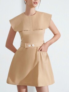 royal_dress1_f2935fa086af4b999e9b1d5e609f2346_master.jpg