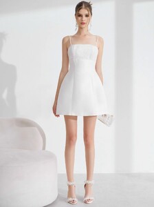 victoria_dress_f2fb9dc0171c4d5abc97b476661382c2_master.jpg