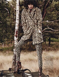 vogue-paris-11-2013_anais-mali_(3).thumb.jpg.e9395fe76f9d3b53d5e33ae07c0a16a7.jpg