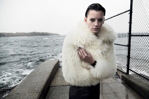 zoo-magazine-winter-2015_amanda-murphy-by-alex-cayley_(5).thumb.jpg.55568edecfb4493354d22bf9c6e0f4ce.jpg