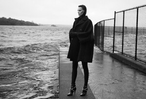 zoo-magazine-winter-2015_amanda-murphy-by-alex-cayley_(8).thumb.jpg.0f3899fff47fec46211f87a3cc8dd763.jpg