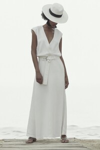 00004-Brunello-Cucinelli-RTW-Spring-21.jpg