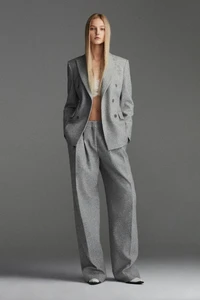 00007-ermanno-scervino-pre-fall-2023-credit-brand.thumb.webp.e7d98a88793ba50ffeb4ebed24204824.webp