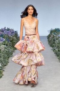 00017-Zimmermann-RTW-SS2021.thumb.jpg.574e820d5185f9ef8ec2ab0d507e40f5.jpg