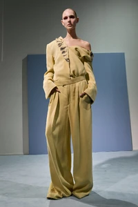 00019-jean-paul-gaultier-spring-2023-couture-gorunway.thumb.webp.8b1667dcb46a828b9cfb1a23a1442b58.webp