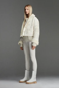 00020-ermanno-scervino-pre-fall-2023-credit-brand.thumb.webp.28c14328d5f83ac654e57f63c8515d74.webp