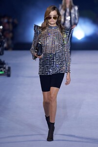 00078-Balmain-RTW-Spring-21.thumb.jpg.d481286375a51426fc8c80c23e82d725.jpg