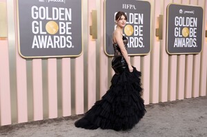 0110_80thGoldenGlobeAwards__53_.jpg
