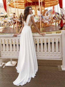 11938-9-wedding-dress-Papilio.jpg