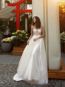 11944-2-wedding-dress-Papilio.jpg