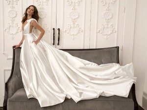 11948-4-wedding-dress-Papilio.jpg