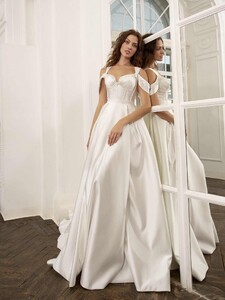 11949-wedding-dress-Papilio.jpg