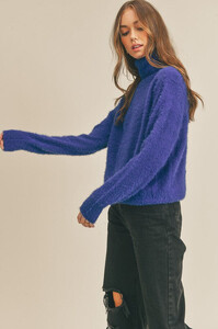 Fuzzy Amy Sweater – CLOTHES HORSE_1.jpg