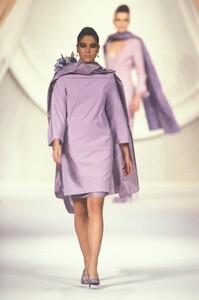 1406475377_ChristianDior1990HauteCouture101.thumb.jpg.9798dd4f1db8834576d34f8fe3e2b8a5.jpg