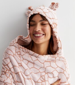 1419562538_brown-giraffe-blanket-hoodiea.thumb.jpg.02bfa2fa110eef852f21bc48d00379df.jpg