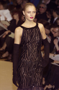 yfke s01ysl-HC-1d.jpg