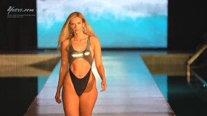 Breezy Swim Swimwear Fashion Show Miami Swim Week 2021 Full Show 4K.mp4_20230131_200552.678.jpg