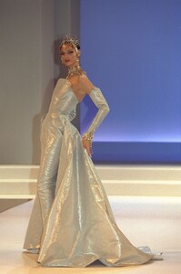 1964407436_annelieseseubertmu9913.thumb.jpg.174475d540e835b42d8119e09c9580bd.jpg