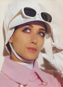 1991-9-Vogue-Ger-GZ-4.jpg