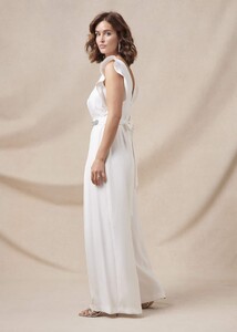 206292106-05-victoriana-wedding-jumpsuit.jpg