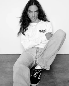210914_SPORTY_AND_RICH_SS22_CAMPAIGN_SOPHIE_SHOT_11_003-1320.webp