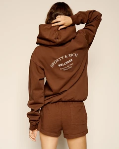 210914_SPORTY_AND_RICH_SS22_CAMPAIGN_SOPHIE_SHOT_17_078-1320.webp