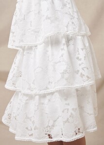 220744106-05-elyse-lace-tiered-wedding-dress.jpg