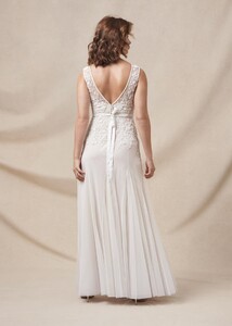 220812749-02-annalise-beaded-bridal-dress.jpg