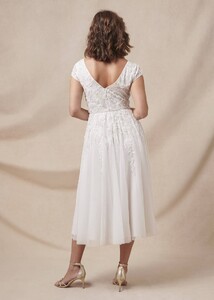 221336106-02-lorena-tulle-wedding-dress.jpg