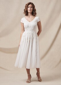 221336106-03-lorena-tulle-wedding-dress.jpg