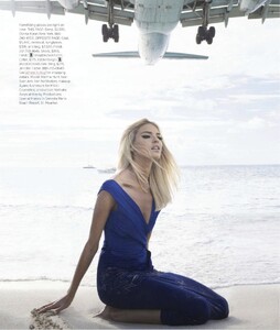 796888563_harper-bazaar-2013-04-apr(dragged)26.thumb.jpg.61e90adec46fcb892df0dfc843c36426.jpg