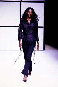 937730767_oluchionweagbaet0027.thumb.jpg.9cd7a42c01d4723411bffe89abc6523d.jpg