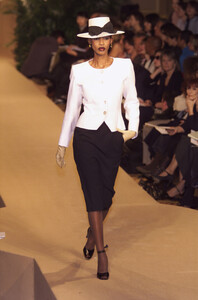 amalia s01ysl-HC-2.jpg