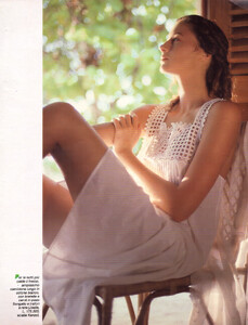 AnnaIT170688no24-25Lingerie02.thumb.jpg.8e323afb2355b5954fb38a25b26c70d4.jpg